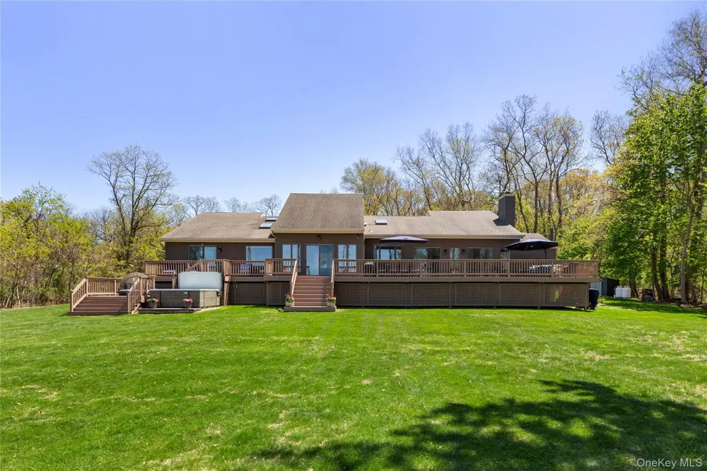 12 Flax Pond Woods Road East Setauket, NY 11733
