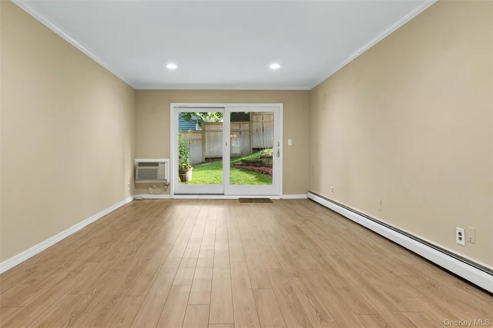 9 Harbour Lane #4A Oyster Bay, NY 11771