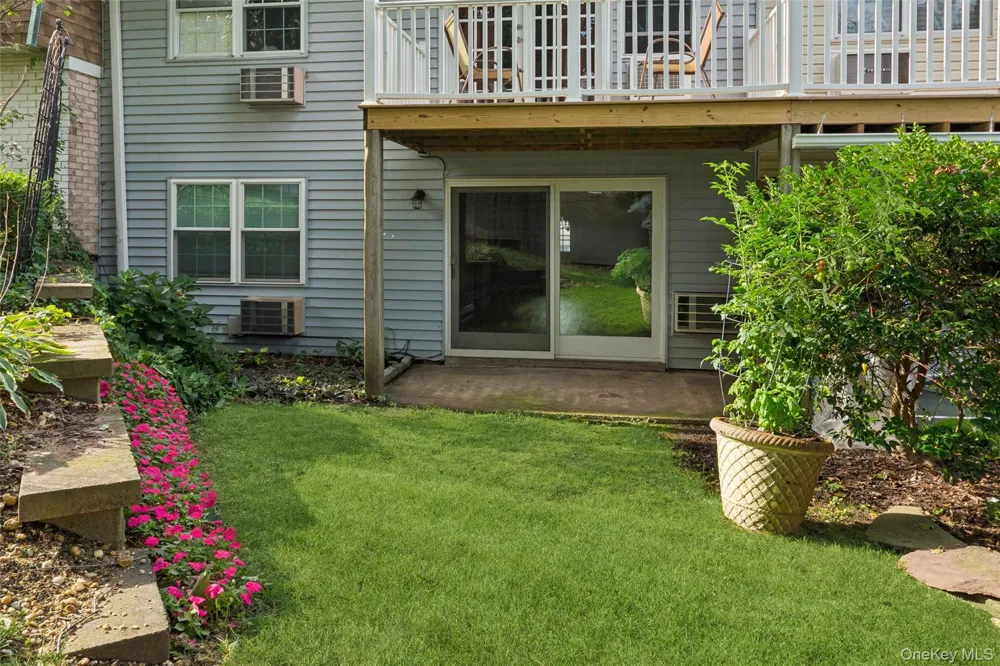 9 Harbour Lane #4A Oyster Bay, NY 11771