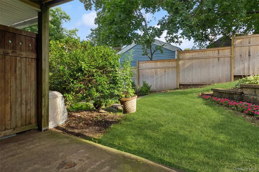 9 Harbour Lane #4A Oyster Bay, NY 11771