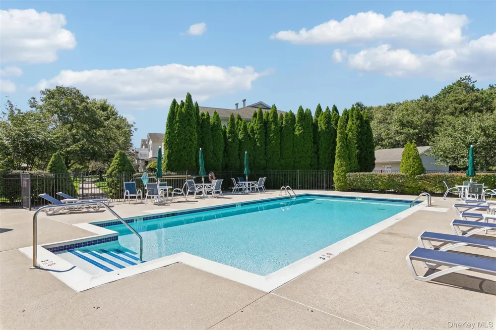 1401 Aerie Way East Quogue, NY 11942
