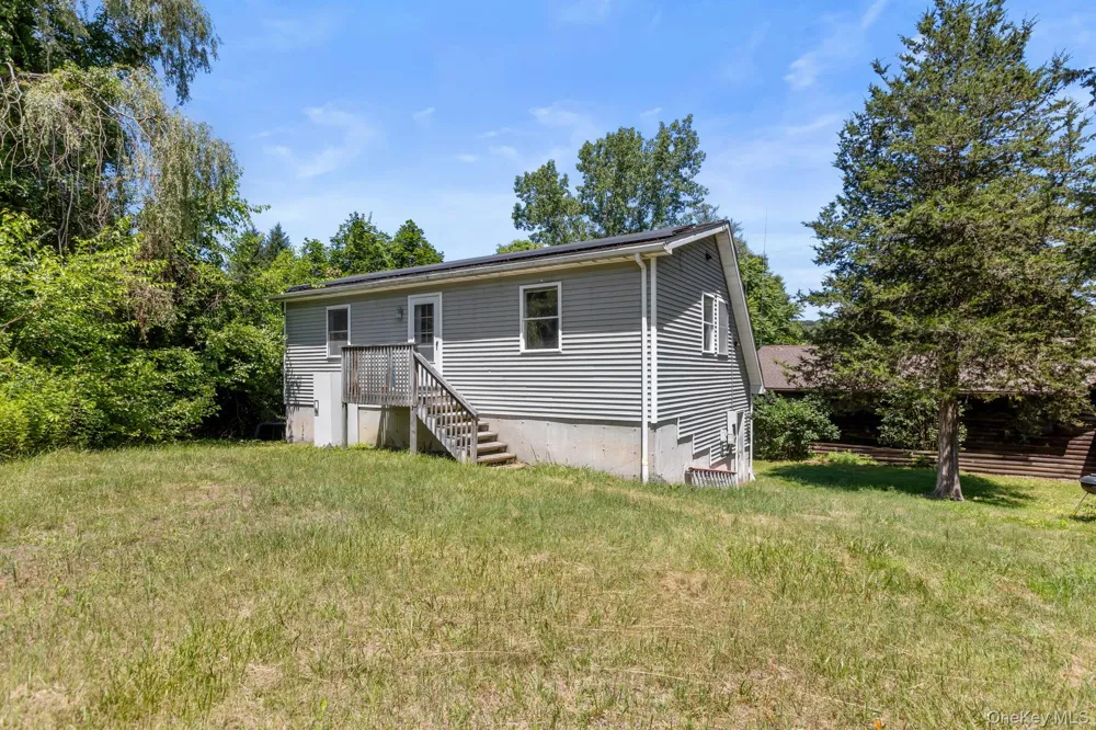12 Rebecca Drive Pawling, NY 12564