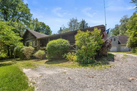 12 Rebecca Drive