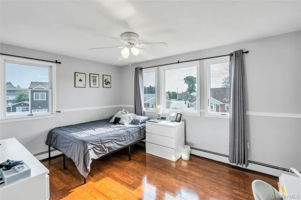 7 Mohawk Drive Massapequa, NY 11758