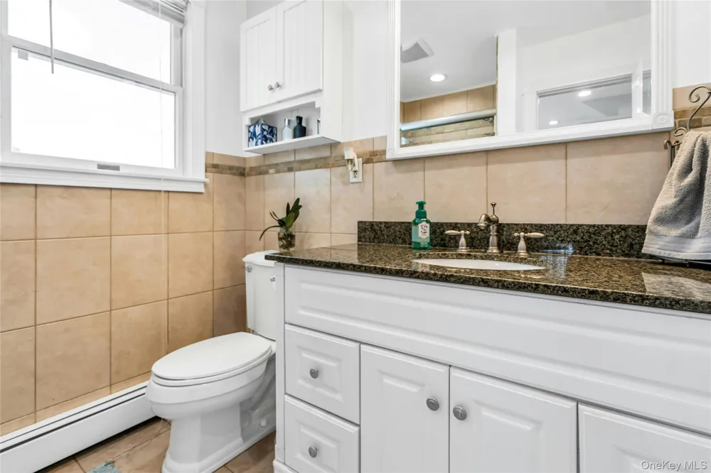 7 Mohawk Drive Massapequa, NY 11758