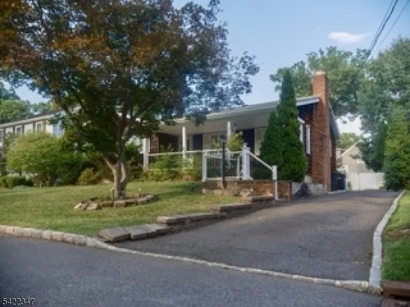 430 MANOR AVENUE Cranford, NJ 07016