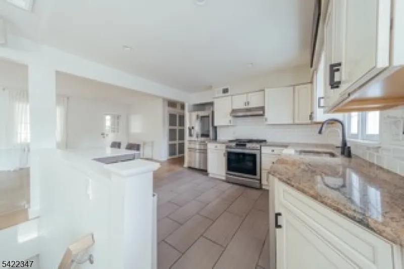 430 MANOR AVENUE Cranford, NJ 07016