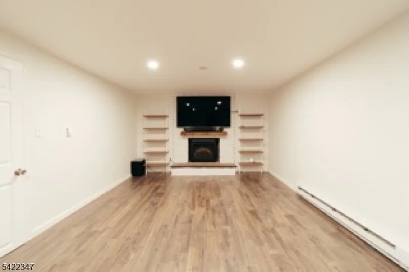 430 MANOR AVENUE Cranford, NJ 07016