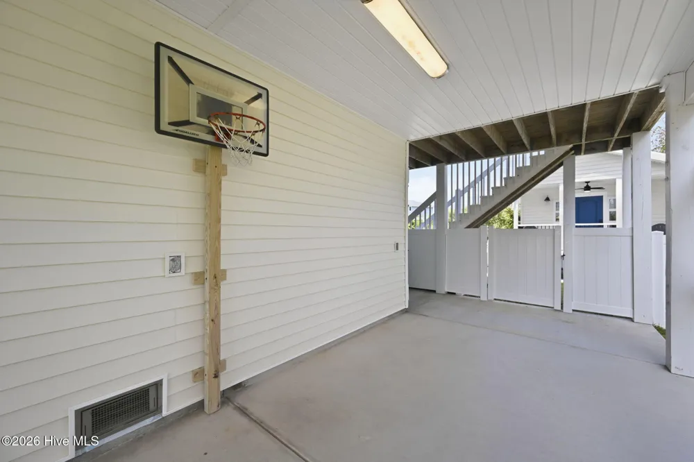 33 Sandy Lane Surf City, NC 28445