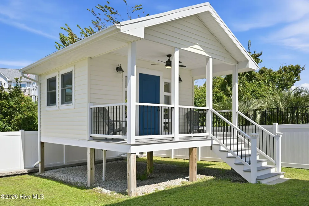 33 Sandy Lane Surf City, NC 28445