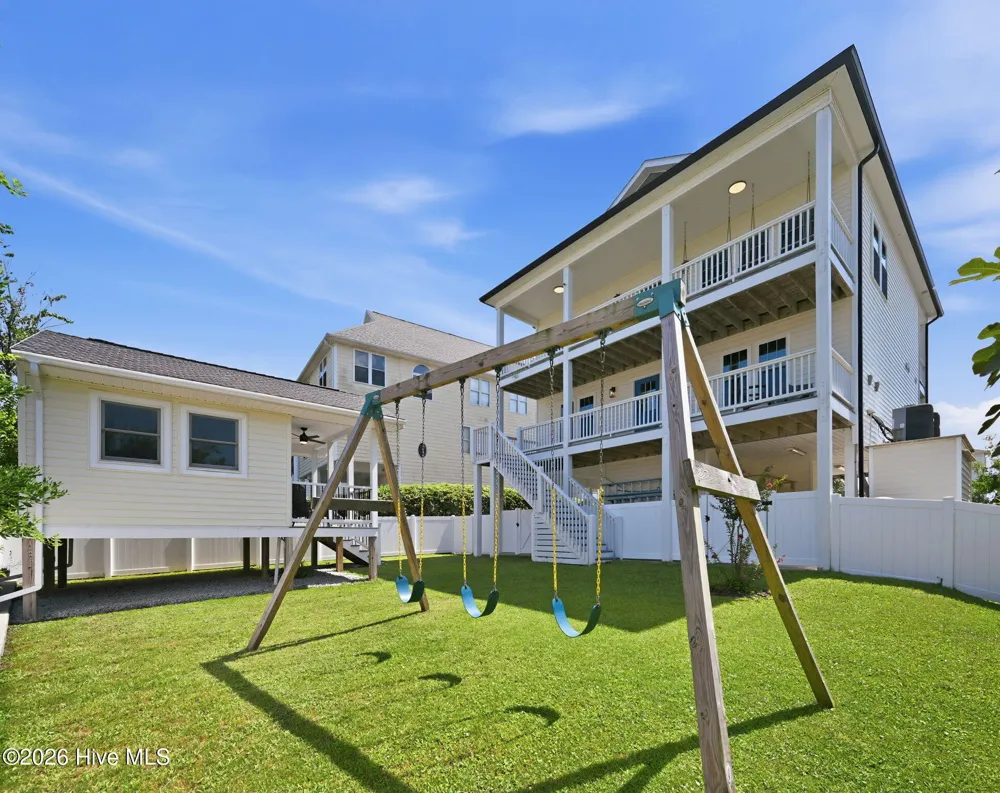 33 Sandy Lane Surf City, NC 28445