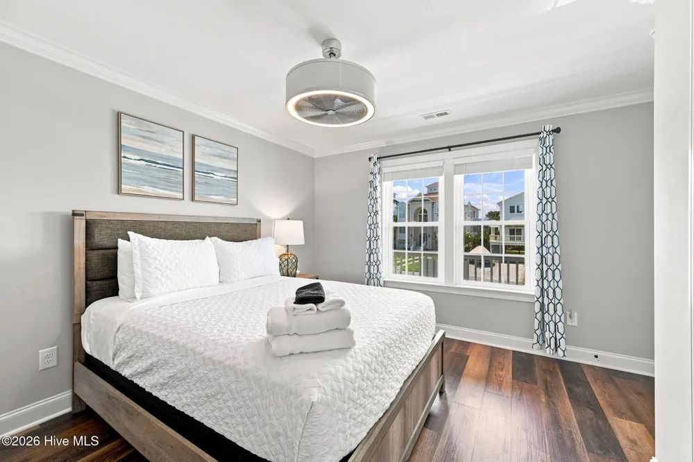 33 Sandy Lane Surf City, NC 28445