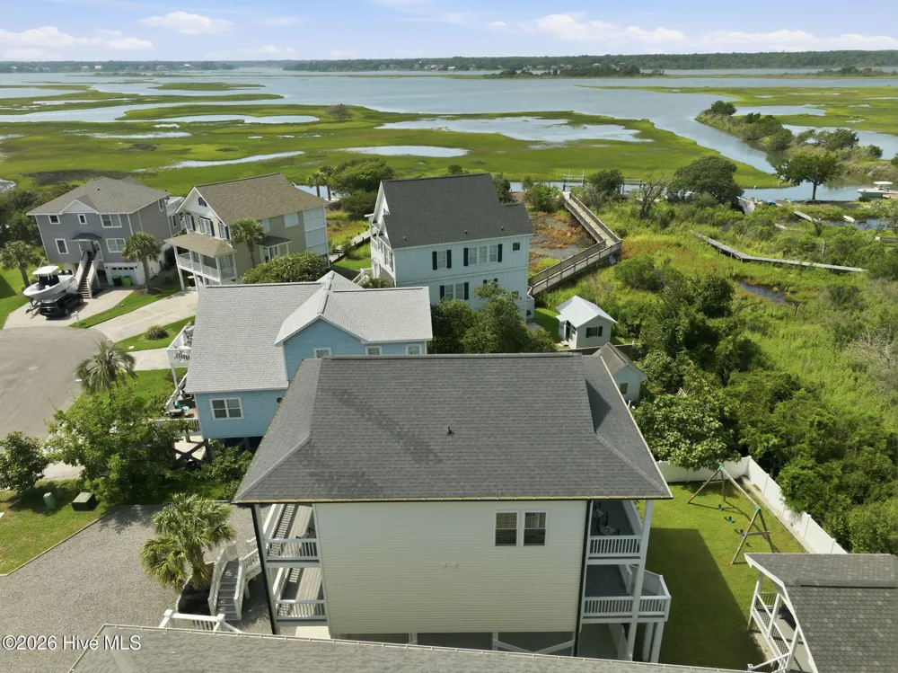 33 Sandy Lane Surf City, NC 28445