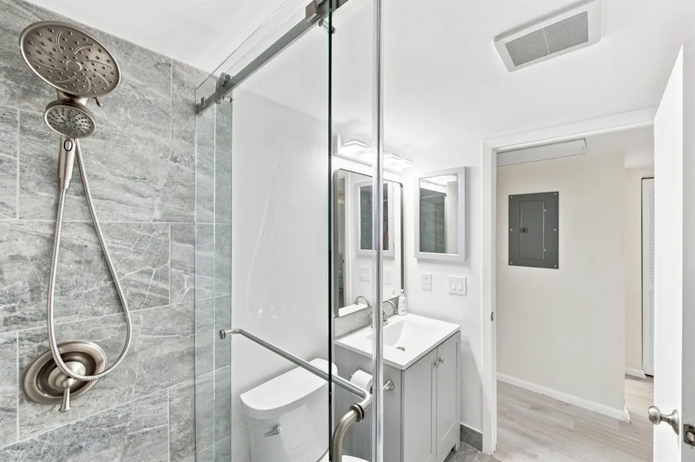 2069 Guildford D #D Boca Raton, FL 33434