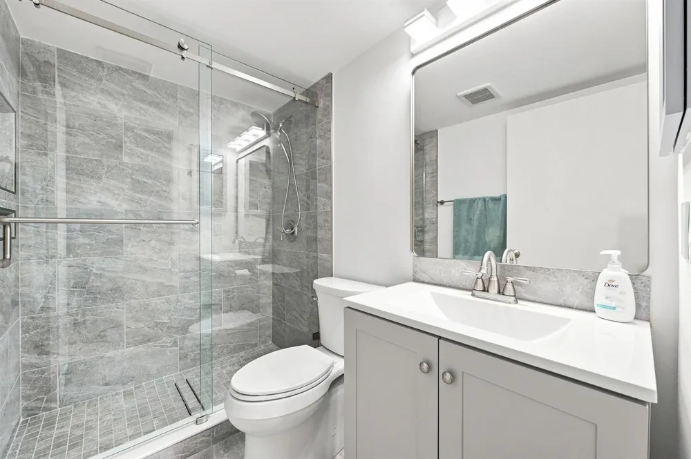 2069 Guildford D #D Boca Raton, FL 33434