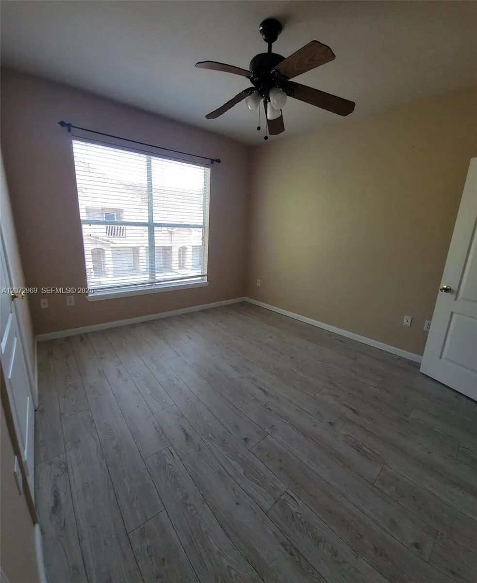 17962 VILLA CREEK DRIVE #17962 Tampa, FL 33647
