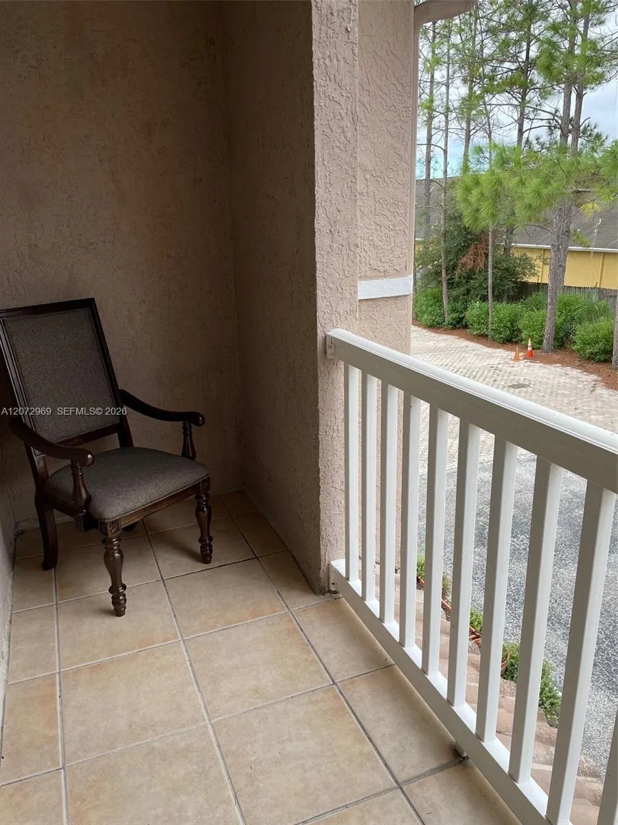 17962 VILLA CREEK DRIVE #17962 Tampa, FL 33647