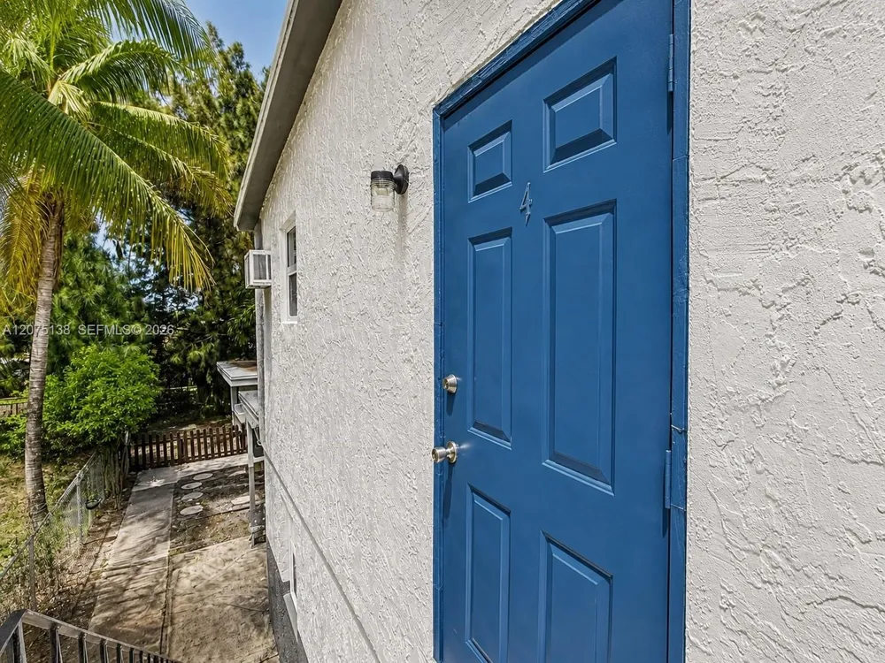 119 NW 43rd Ct #4A Oakland Park, FL 33309