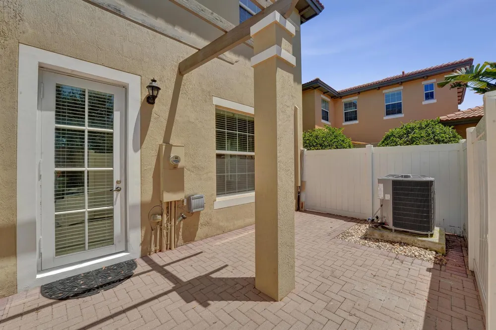 1326 SW 147TH TERRACE Pembroke Pines, FL 33027