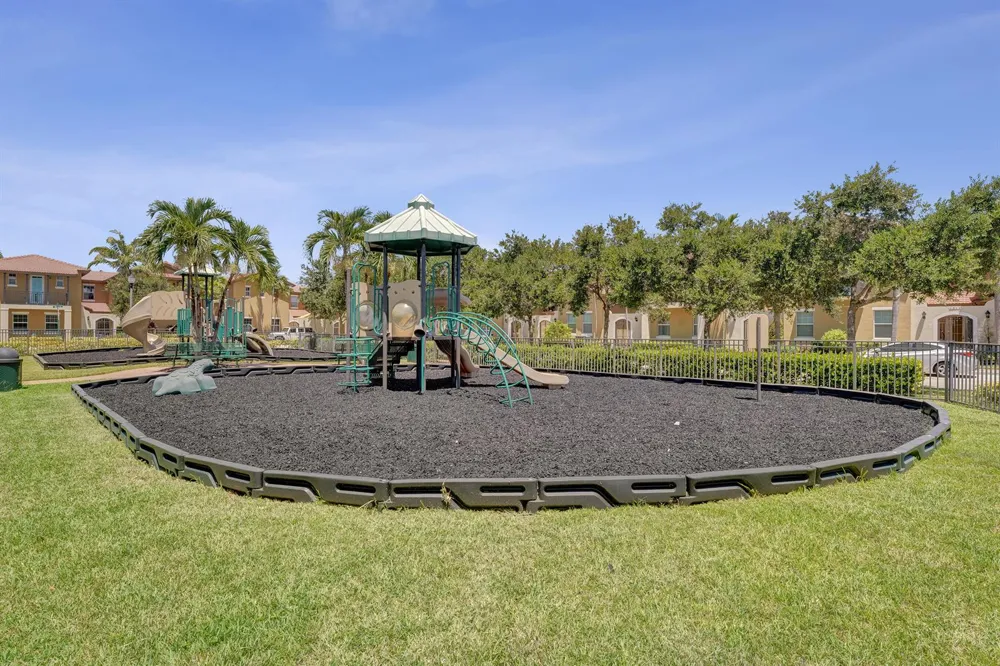 1326 SW 147TH TERRACE Pembroke Pines, FL 33027