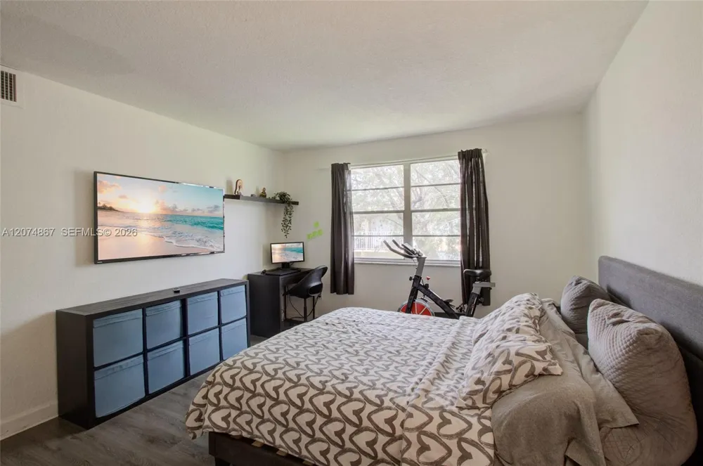 4610 NW 79th Ave #2D Doral, FL 33166