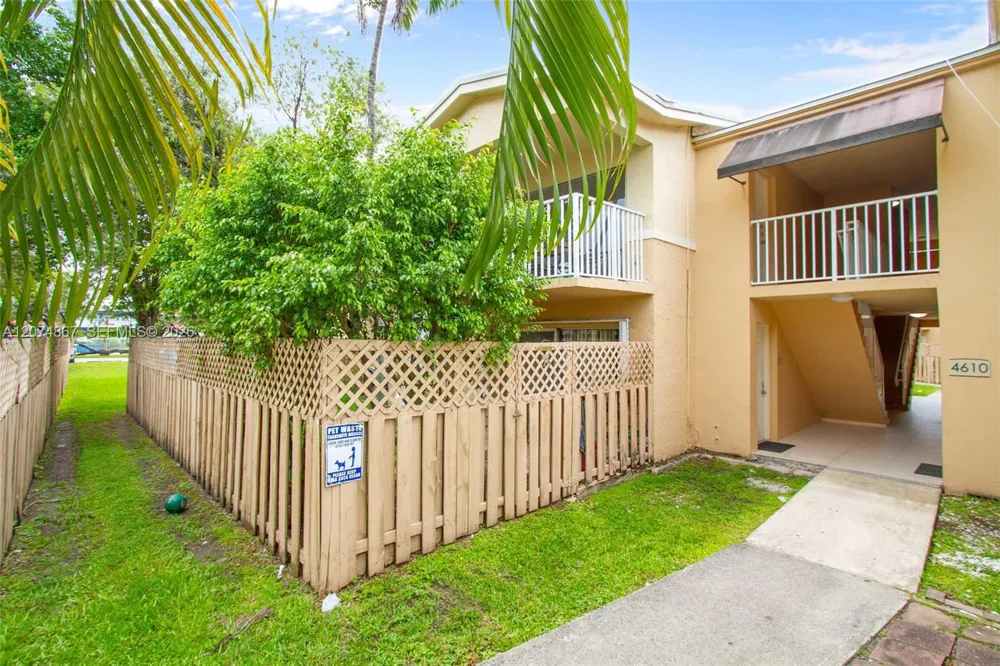 4610 NW 79th Ave #2D Doral, FL 33166
