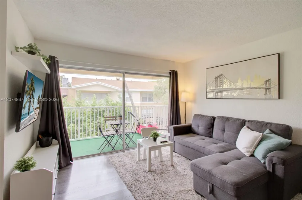 4610 NW 79th Ave #2D Doral, FL 33166