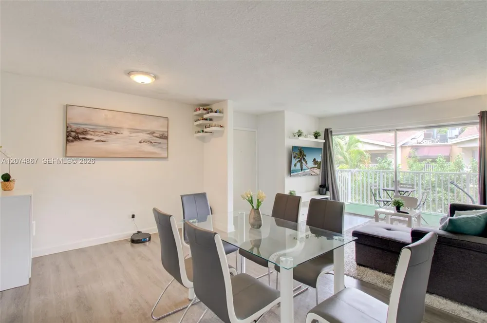 4610 NW 79th Ave #2D Doral, FL 33166