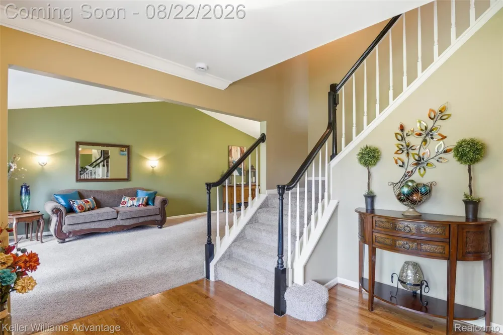 29582 English Way Novi City, MI 48377