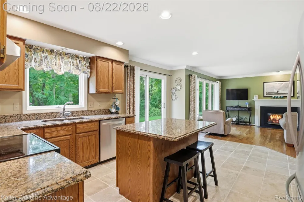 29582 English Way Novi City, MI 48377