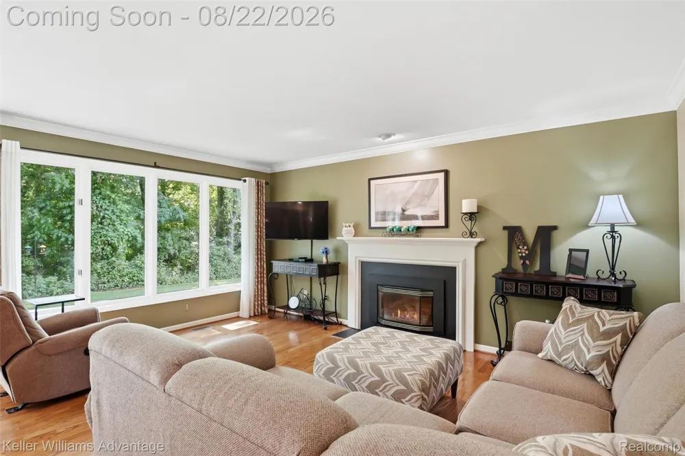 29582 English Way Novi City, MI 48377