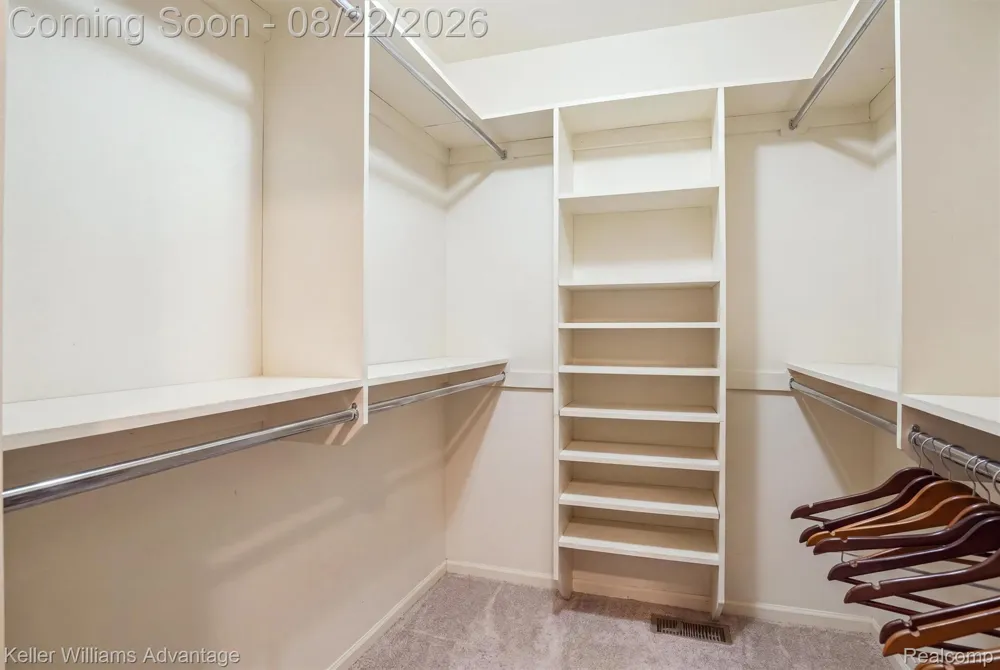 29582 English Way Novi City, MI 48377