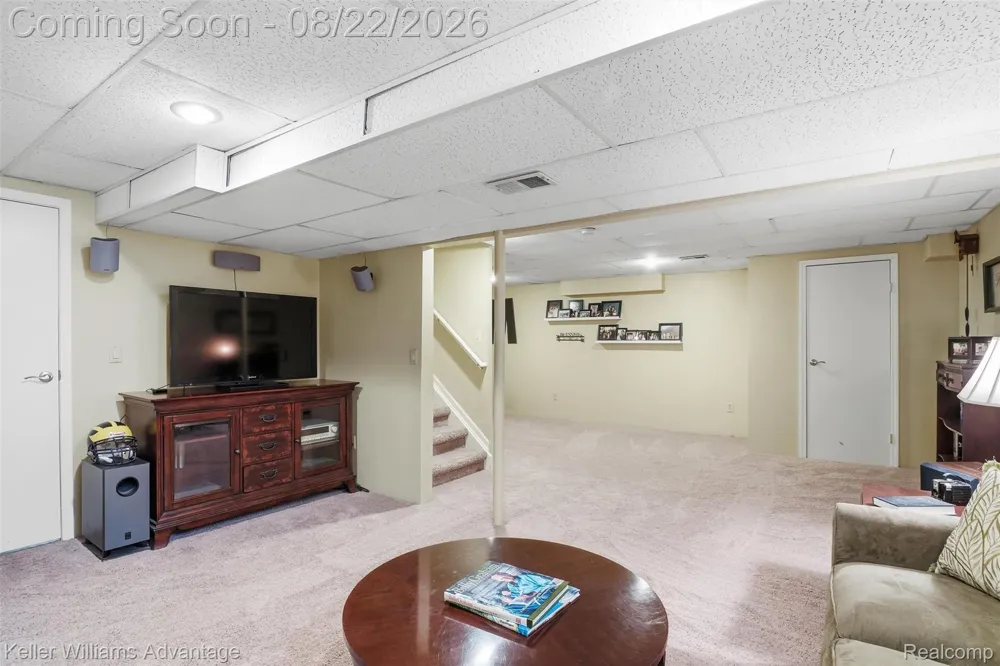 29582 English Way Novi City, MI 48377
