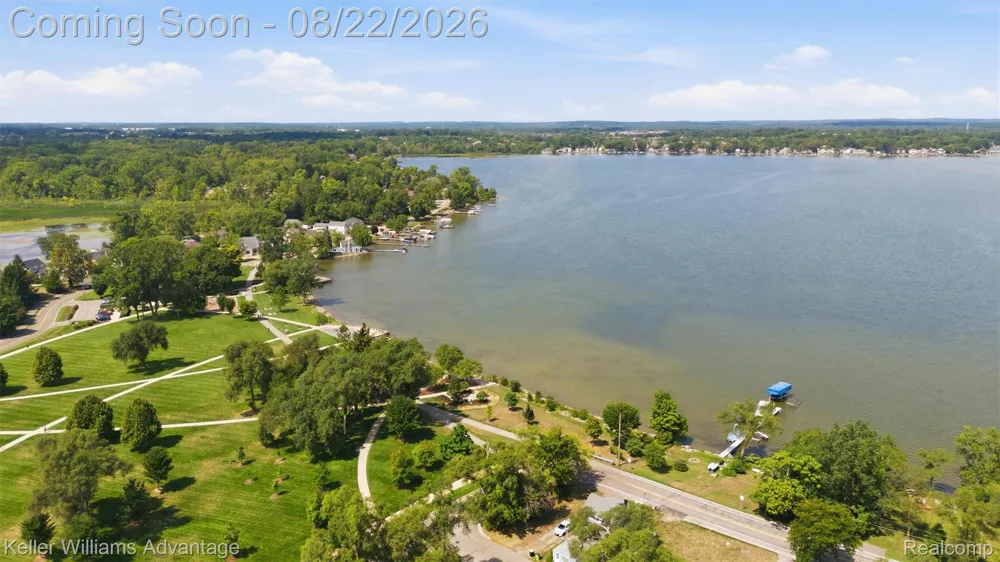 29582 English Way Novi City, MI 48377