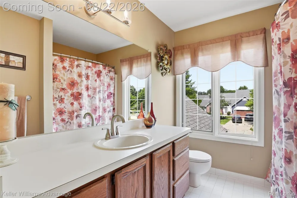 29582 English Way Novi City, MI 48377