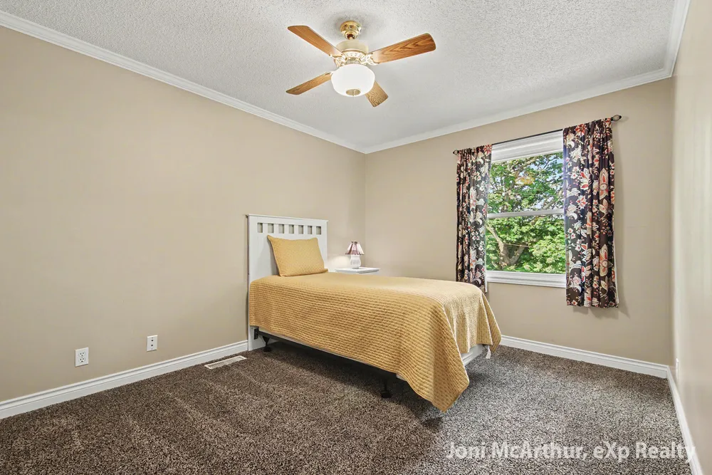 1562 W Ellis Avenue Belding City, MI 48809