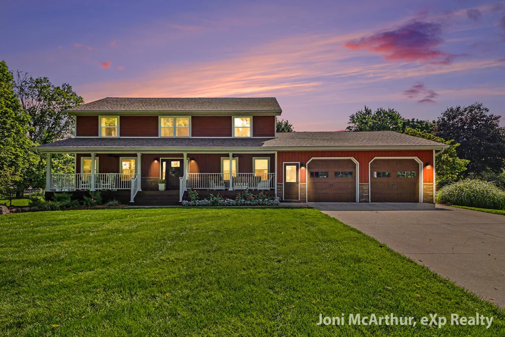 1562 W Ellis Avenue Belding City, MI 48809