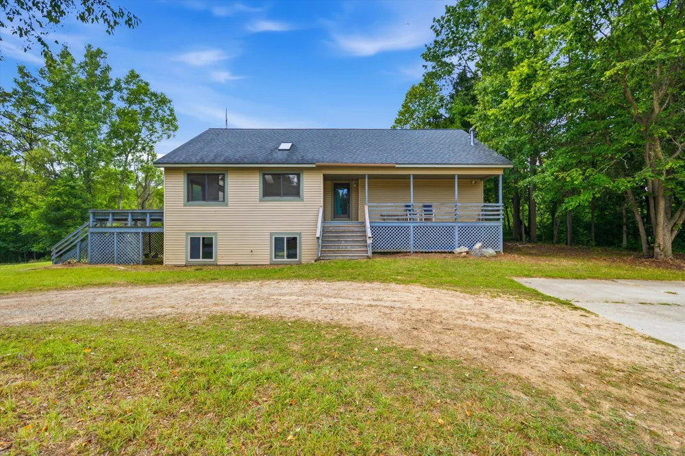 11144 Horton Road Groveland Township, MI 48442