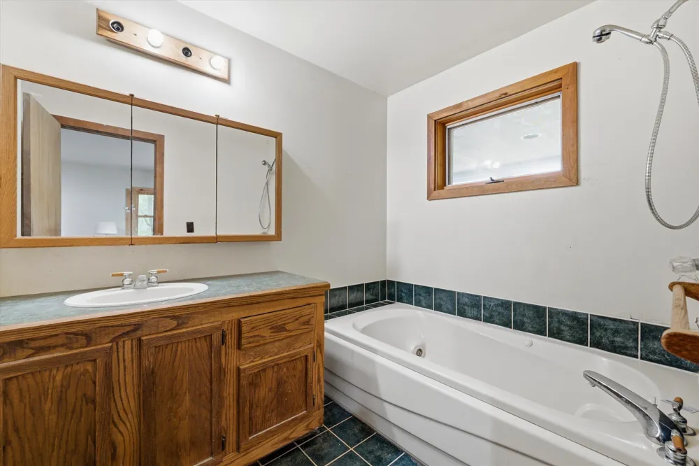 11144 Horton Road Groveland Township, MI 48442