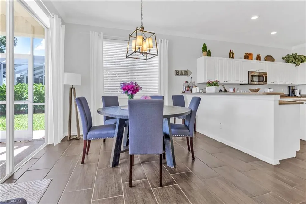 2018 Morning Sun Lane Naples, FL 34119