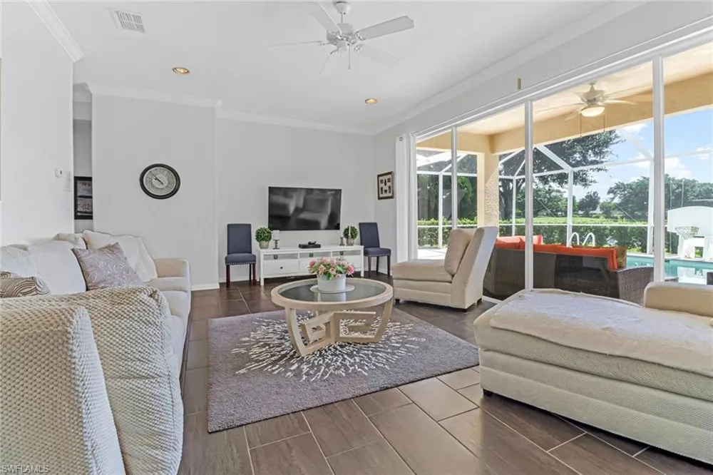 2018 Morning Sun Lane Naples, FL 34119