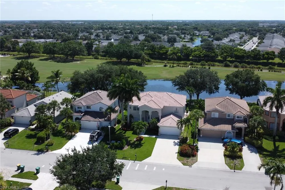 2018 Morning Sun Lane Naples, FL 34119