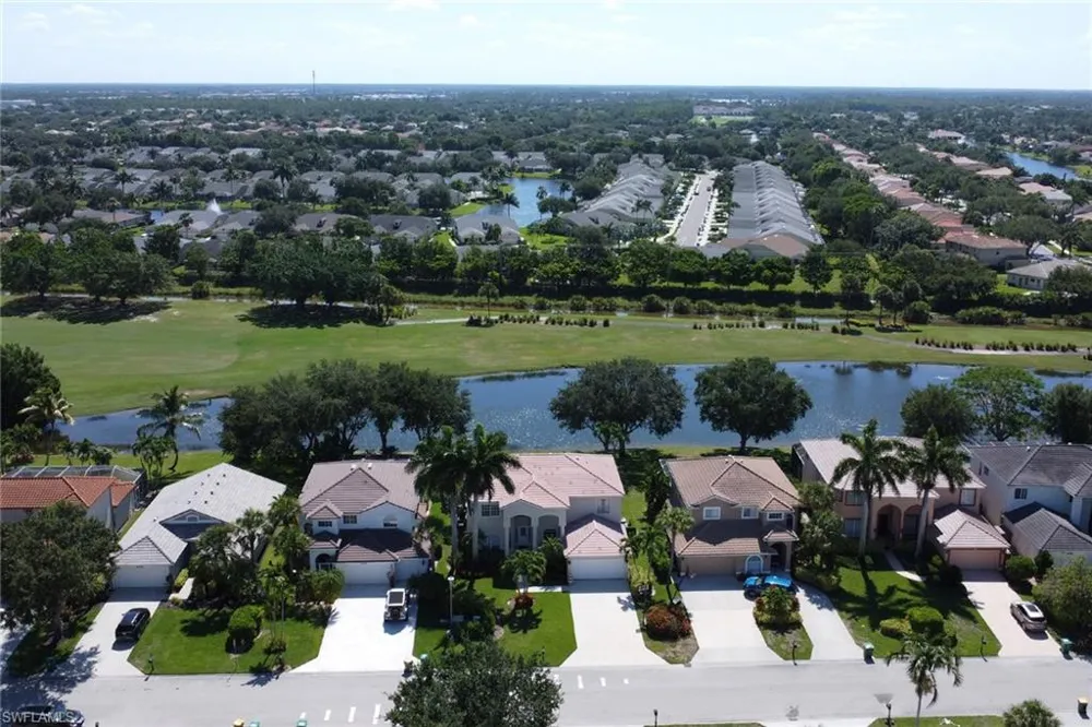 2018 Morning Sun Lane Naples, FL 34119
