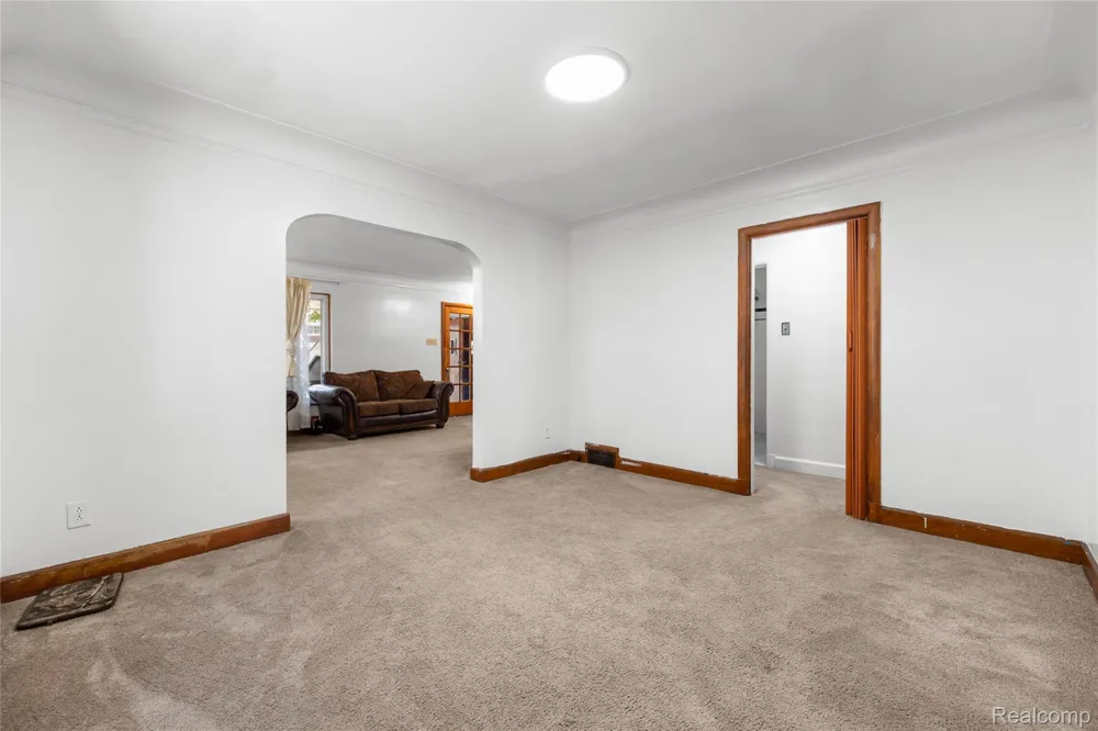 7841 E Morrow Circle Dearborn City, MI 48126
