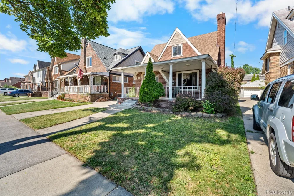 7841 E Morrow Circle Dearborn City, MI 48126