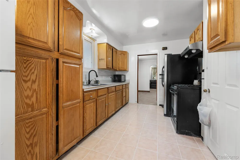 7841 E Morrow Circle Dearborn City, MI 48126