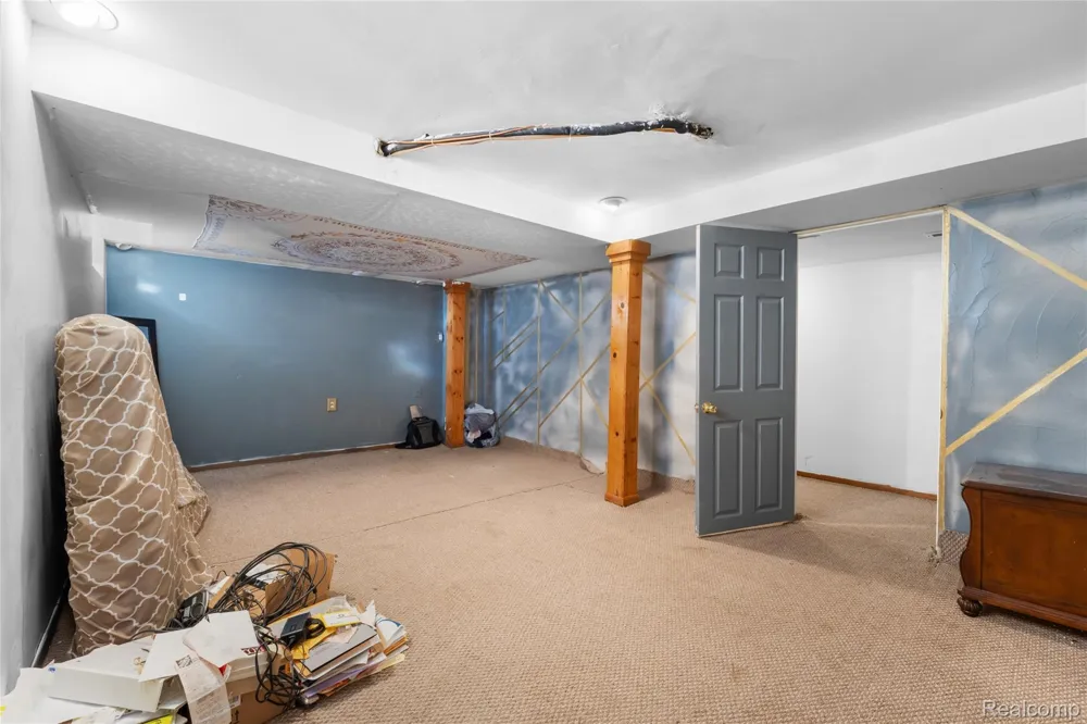 7841 E Morrow Circle Dearborn City, MI 48126