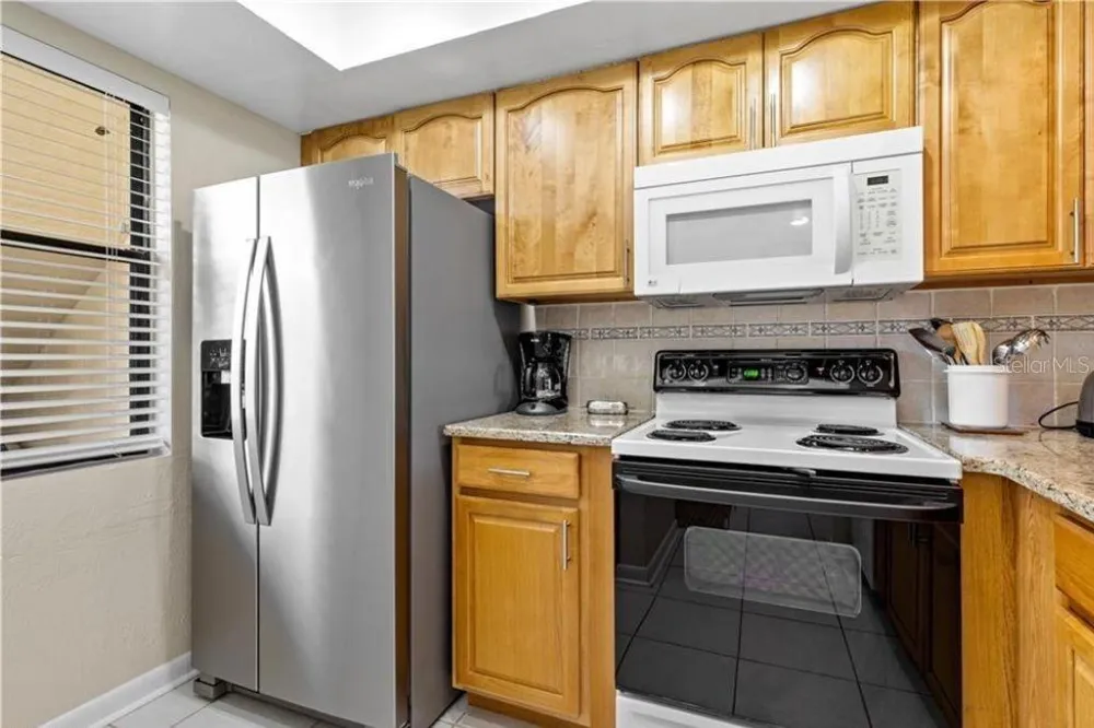 8445 CHARTER CLUB CIRCLE #3 Fort Myers, FL 33919