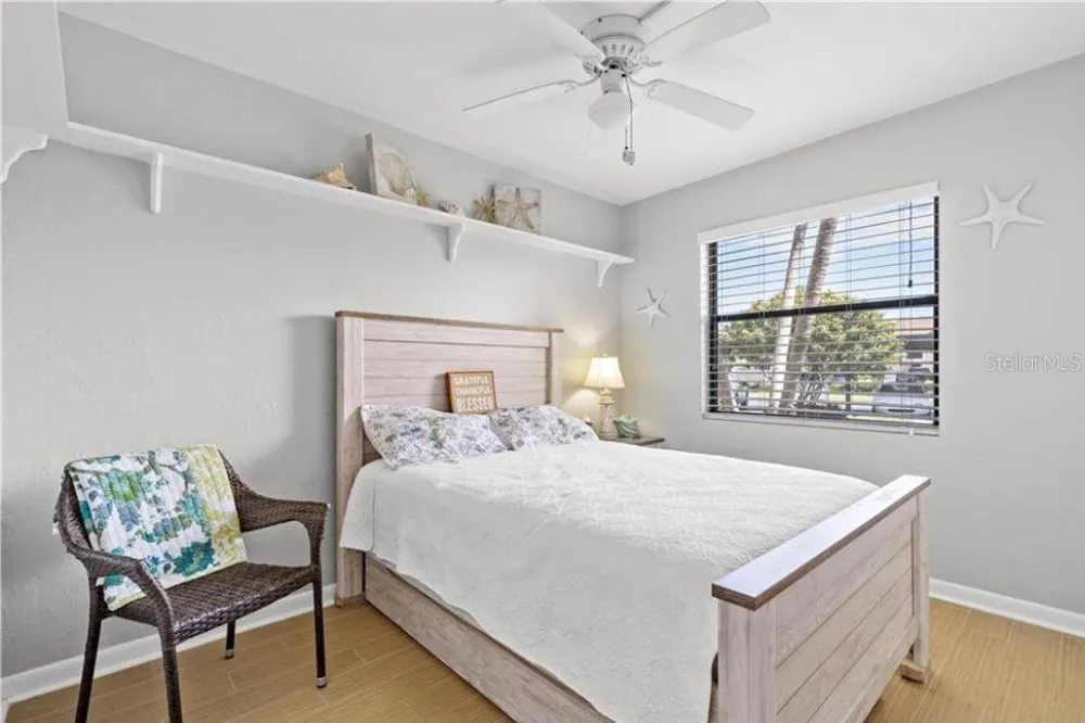 8445 CHARTER CLUB CIRCLE #3 Fort Myers, FL 33919