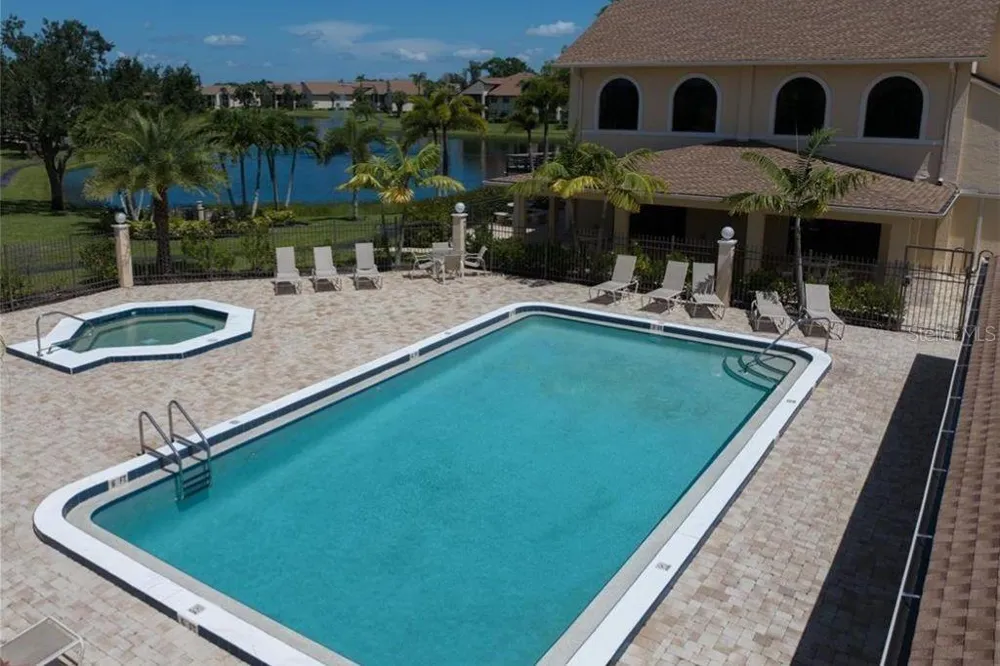 8445 CHARTER CLUB CIRCLE #3 Fort Myers, FL 33919